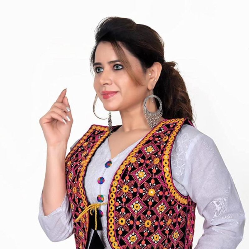 Black Kutch Embroidered Traditional Navratri jackets / koti for girls,  Size: Medium at Rs 200/piece in Ahmedabad